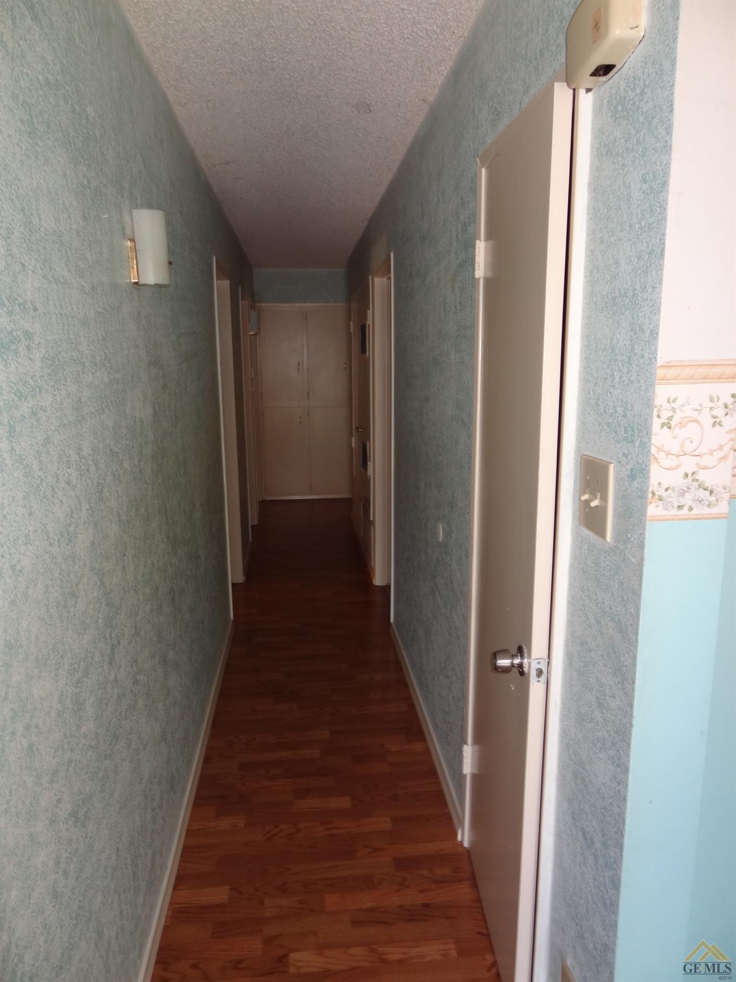 5718 5718 Rexroth Ave, Bakersfield, CA 93306 photo 3