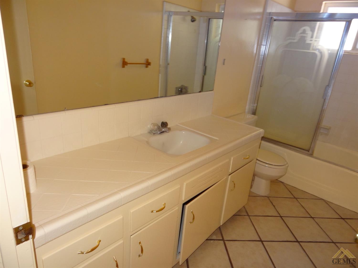 5718 5718 Rexroth Ave, Bakersfield, CA 93306 photo 12