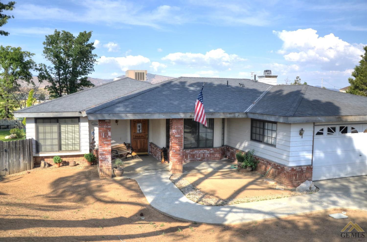 19901 Rod Ct, Tehachapi, CA 93561 photo 1