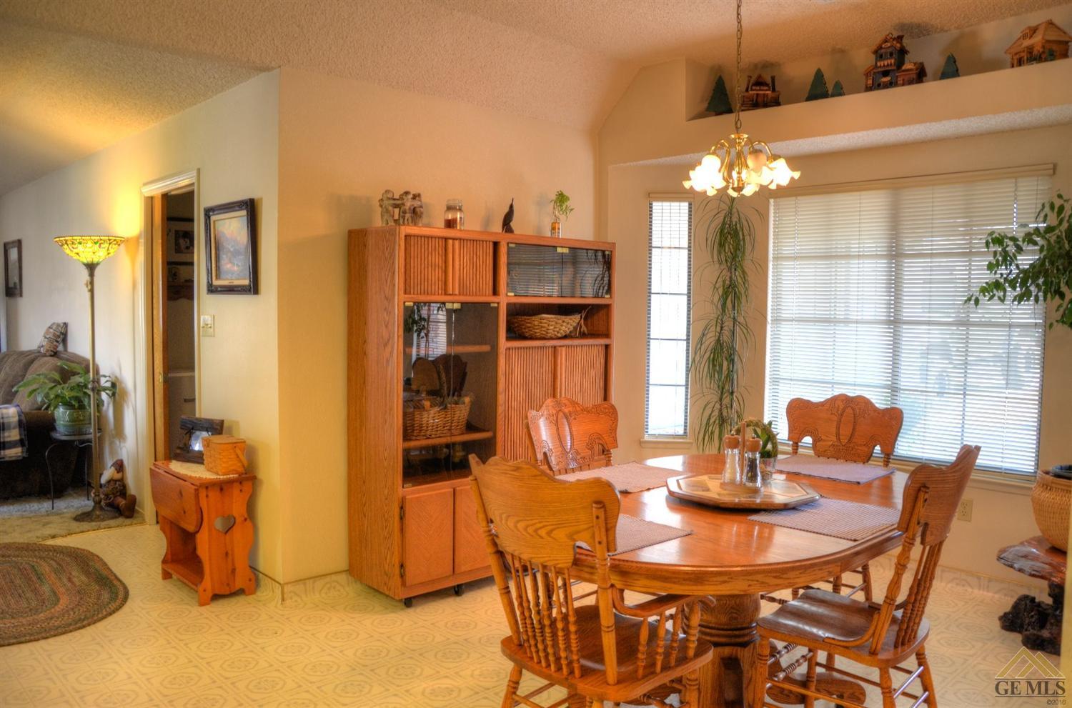 19901 Rod Ct, Tehachapi, CA 93561 photo 8