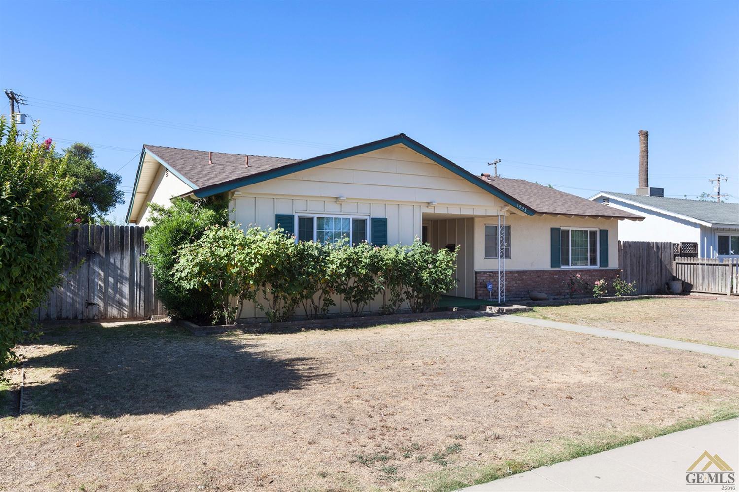 1925 Jubilee Dr, Wasco, CA 93280 photo 4