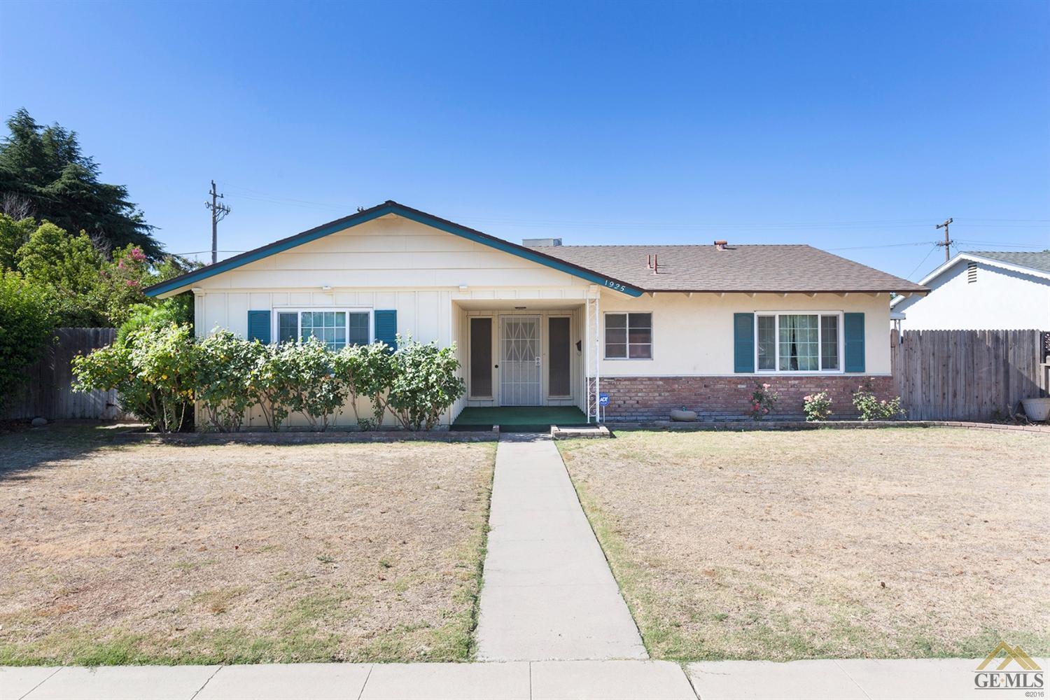 1925 Jubilee Dr, Wasco, CA 93280 photo 2