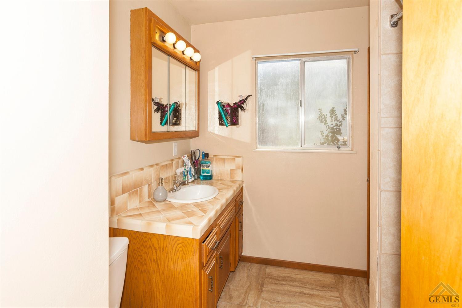 1925 Jubilee Dr, Wasco, CA 93280 photo 14