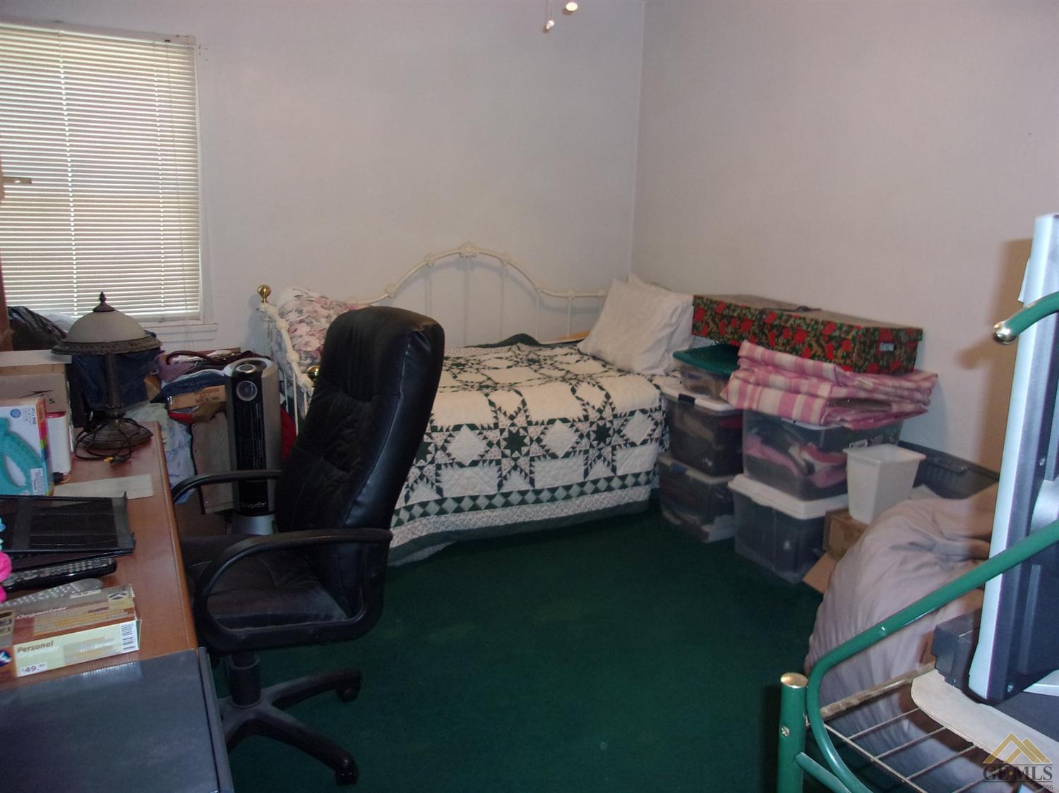 218 E San Emidio St, Taft, CA 93268 photo 7