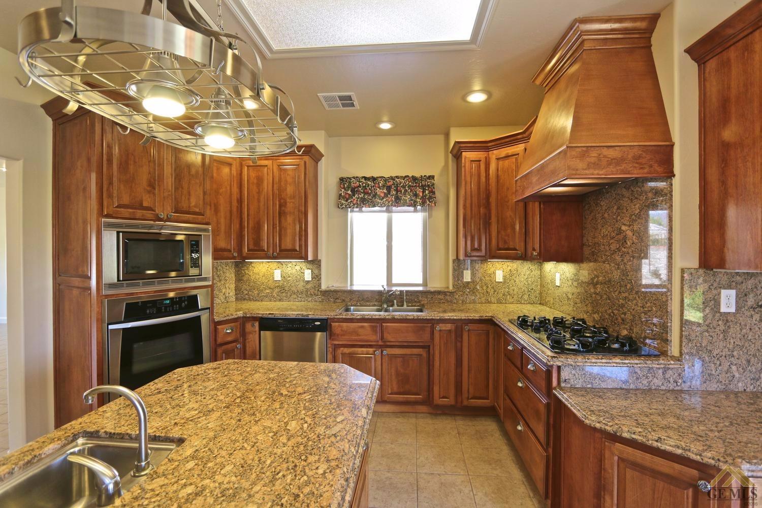 501 Mesquite Dr, Tehachapi, CA 93561 photo 11
