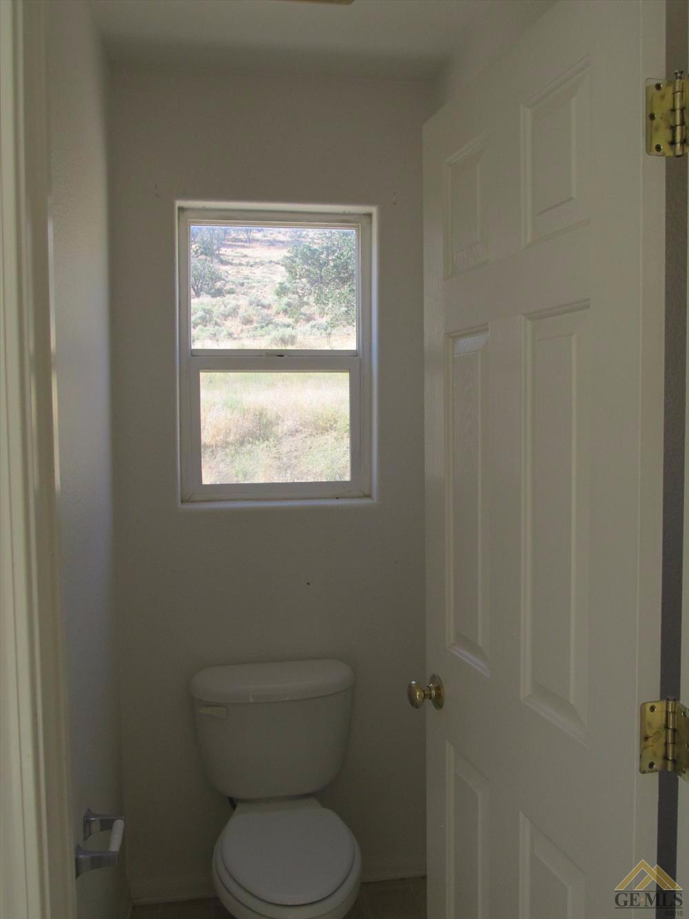 24588 Haven Ln, Tehachapi, CA 93561 photo 21