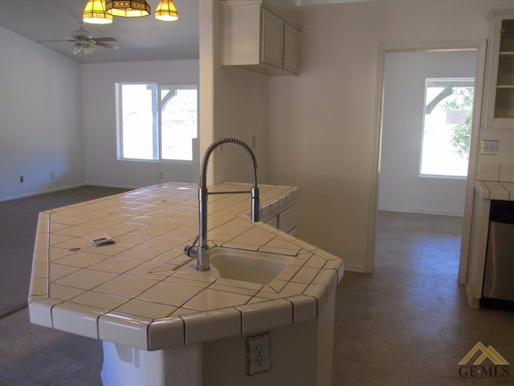 24588 Haven Ln, Tehachapi, CA 93561 photo 8