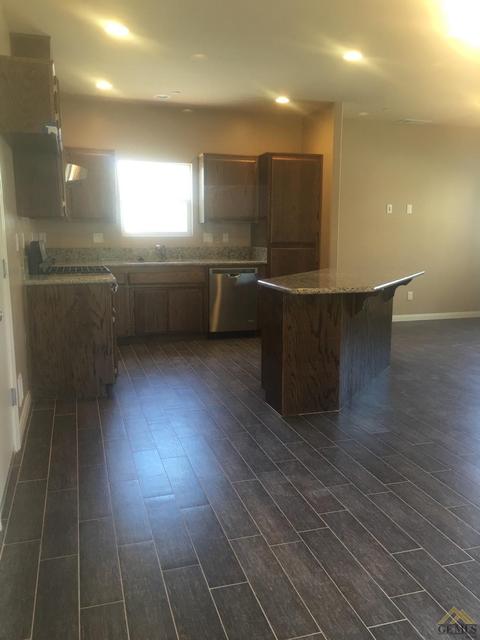 2210 Lewis Puller Dr, Bakersfield, CA 93301 photo 10
