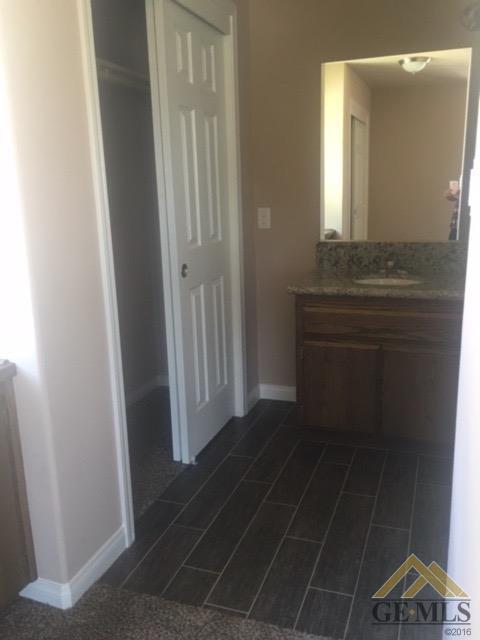 2210 Lewis Puller Dr, Bakersfield, CA 93301 photo 11