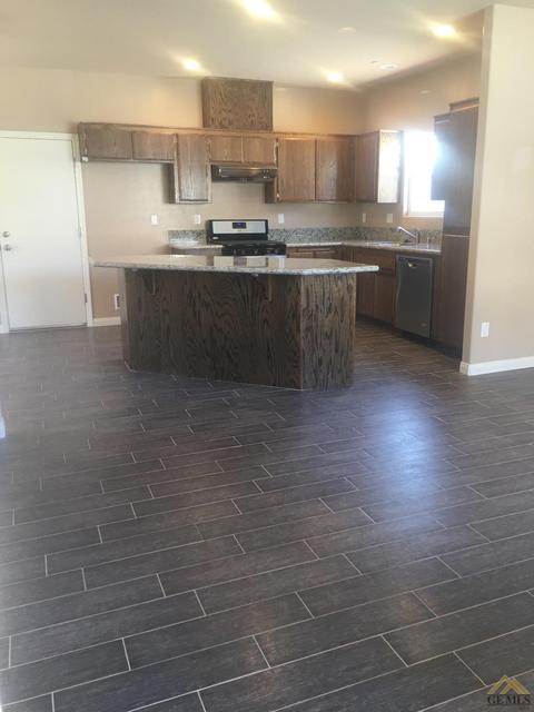 2210 Lewis Puller Dr, Bakersfield, CA 93301 photo 9