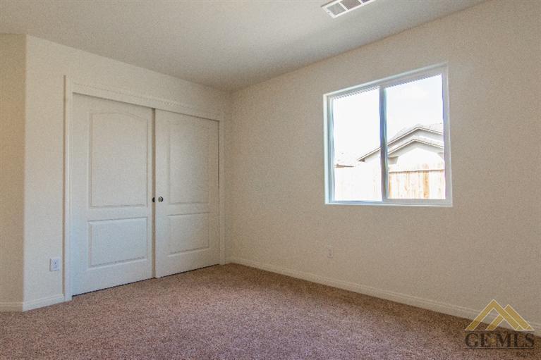 9136 Eucalyptus Dr, Bakersfield, CA 93306 photo 12