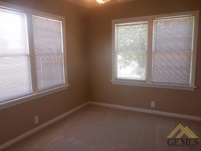 525 Birch St, Taft, CA 93268 photo 14