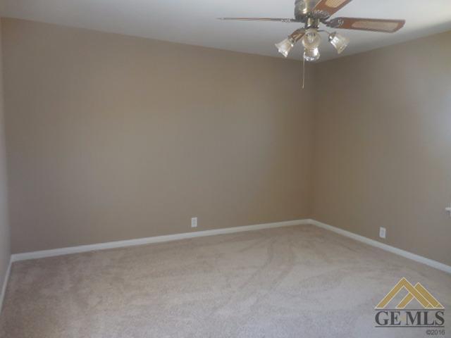 525 Birch St, Taft, CA 93268 photo 12