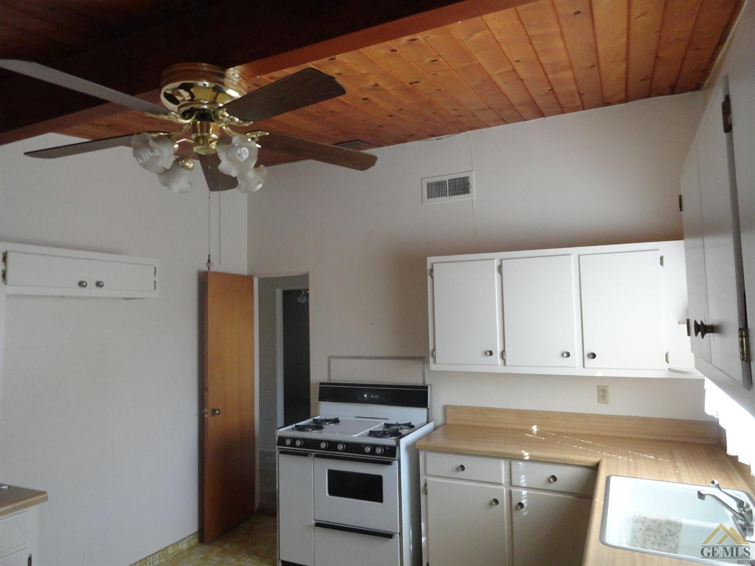 819 Beech St, Tehachapi, CA 93561 photo 9
