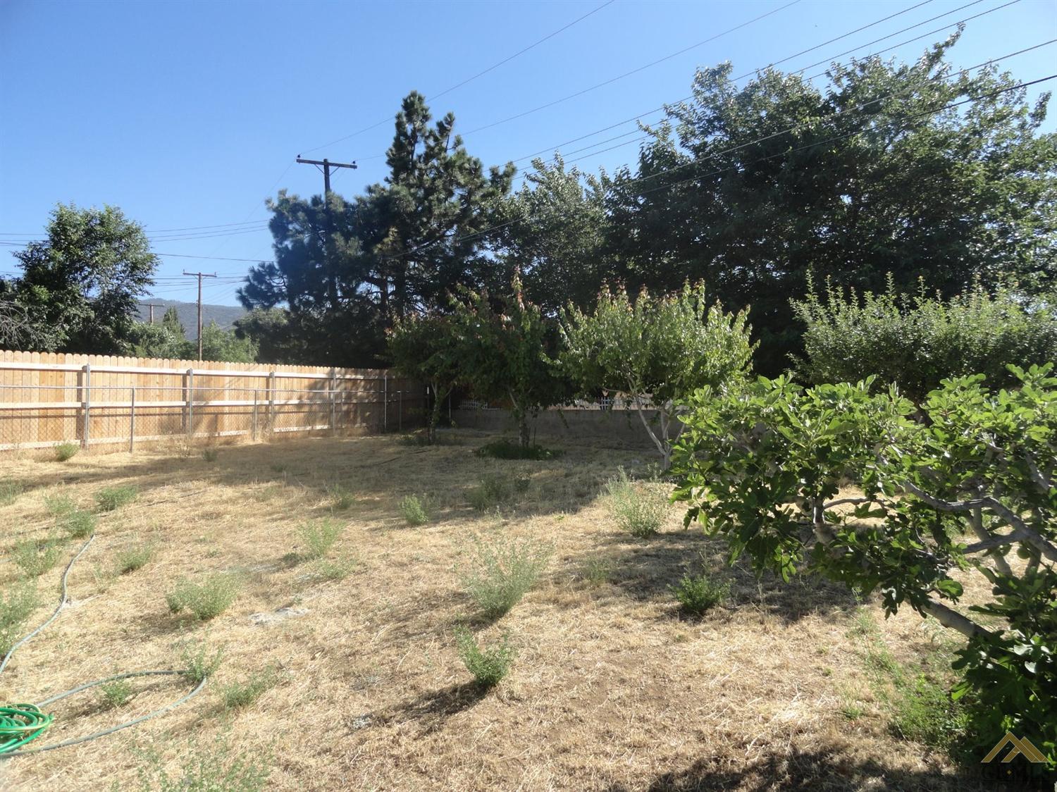 819 Beech St, Tehachapi, CA 93561 photo 6