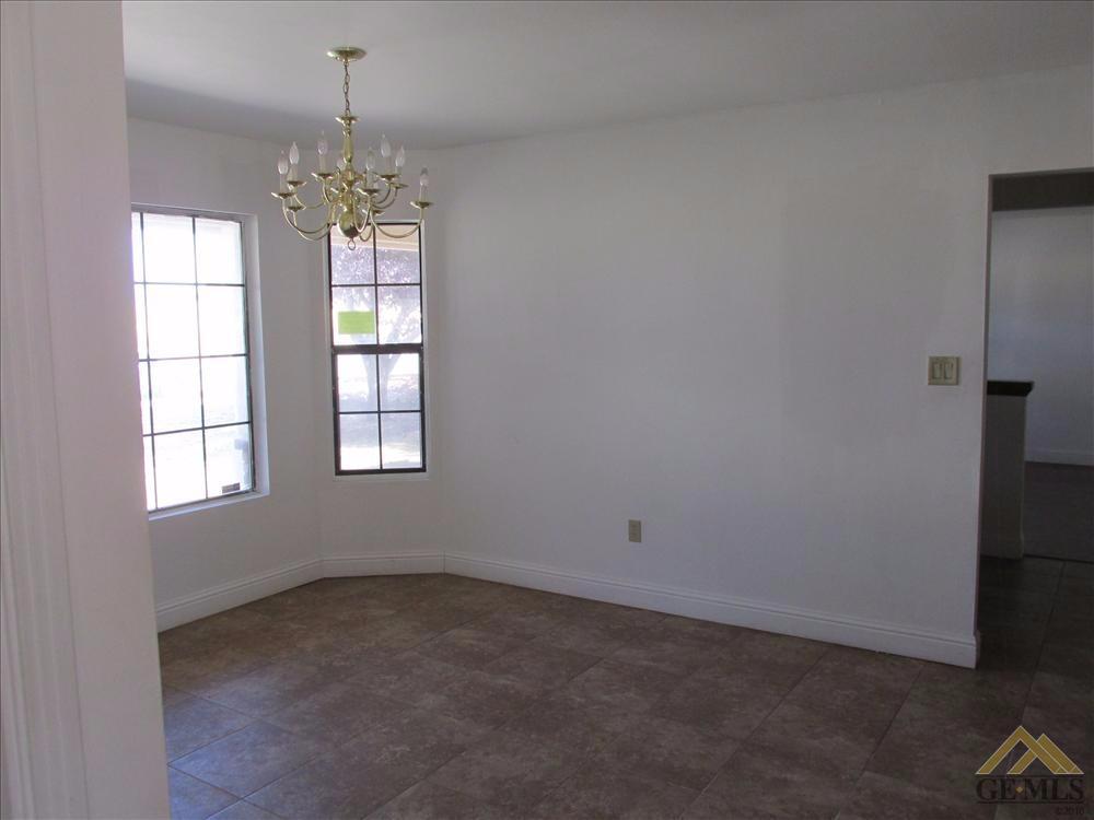 21691 Brook Dr, Tehachapi, CA 93561 photo 9