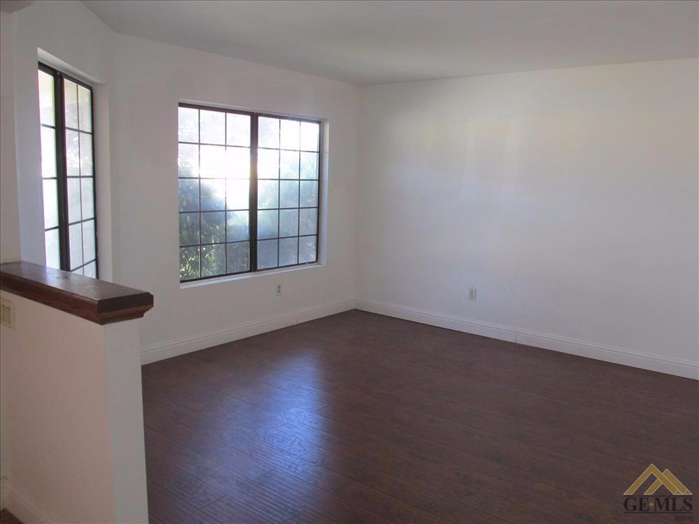 21691 Brook Dr, Tehachapi, CA 93561 photo 3