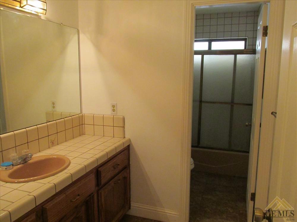 21691 Brook Dr, Tehachapi, CA 93561 photo 12
