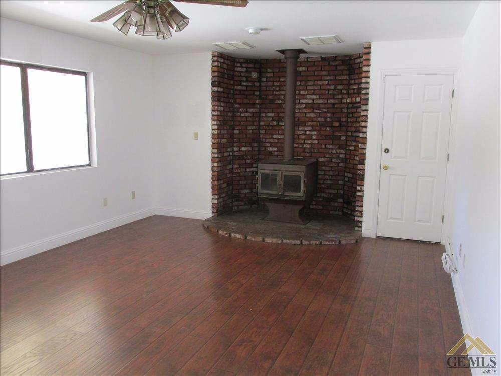 21691 Brook Dr, Tehachapi, CA 93561 photo 10