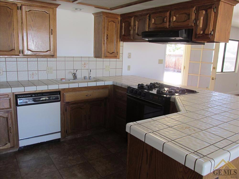 21691 Brook Dr, Tehachapi, CA 93561 photo 6