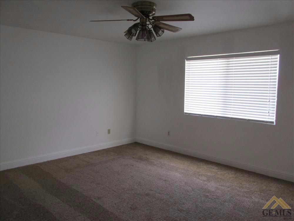 21691 Brook Dr, Tehachapi, CA 93561 photo 17