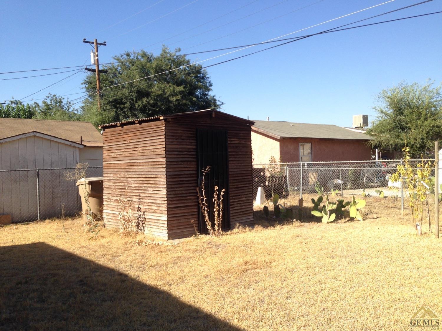 9821 Elmco Ave, Lamont, CA 93241 photo 15