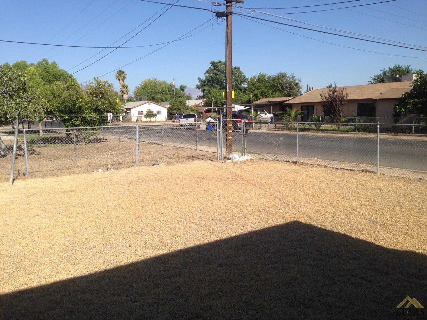 9821 Elmco Ave, Lamont, CA 93241 photo 14