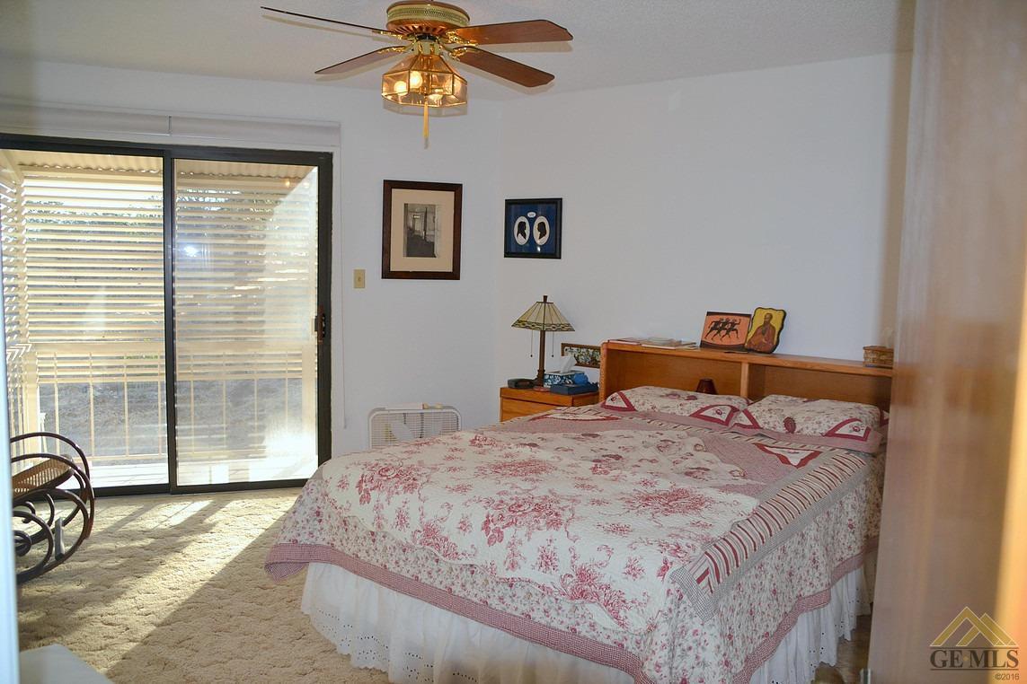 24321 San Juan Dr, Tehachapi, CA 93561 photo 10