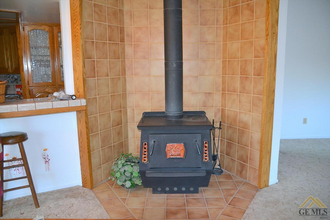 24321 San Juan Dr, Tehachapi, CA 93561 photo 7