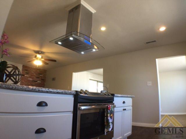 308 Irene St, Taft, CA 93268 photo 10