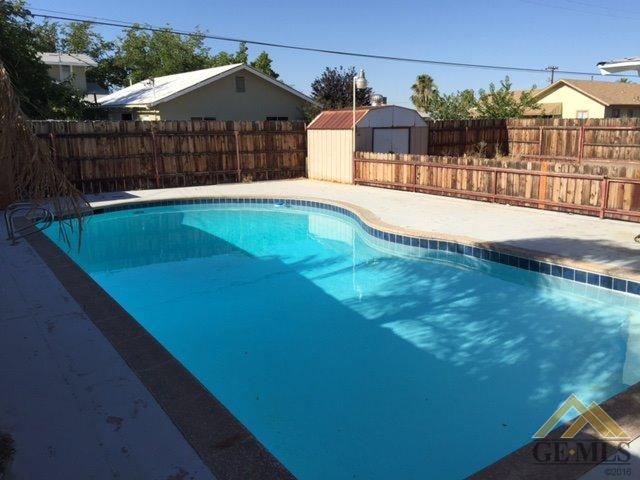 308 Irene St, Taft, CA 93268 photo 3