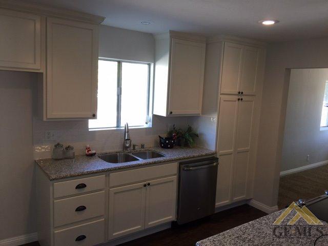 308 Irene St, Taft, CA 93268 photo 7