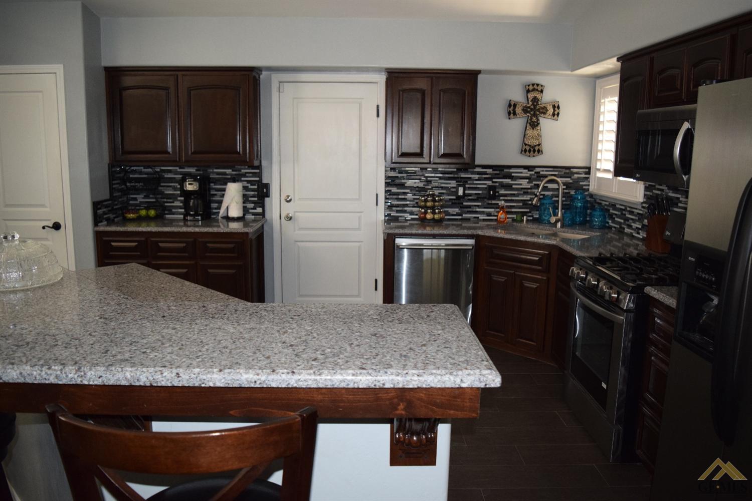 4502 Chinta Dr, Bakersfield, CA 93313 photo 7