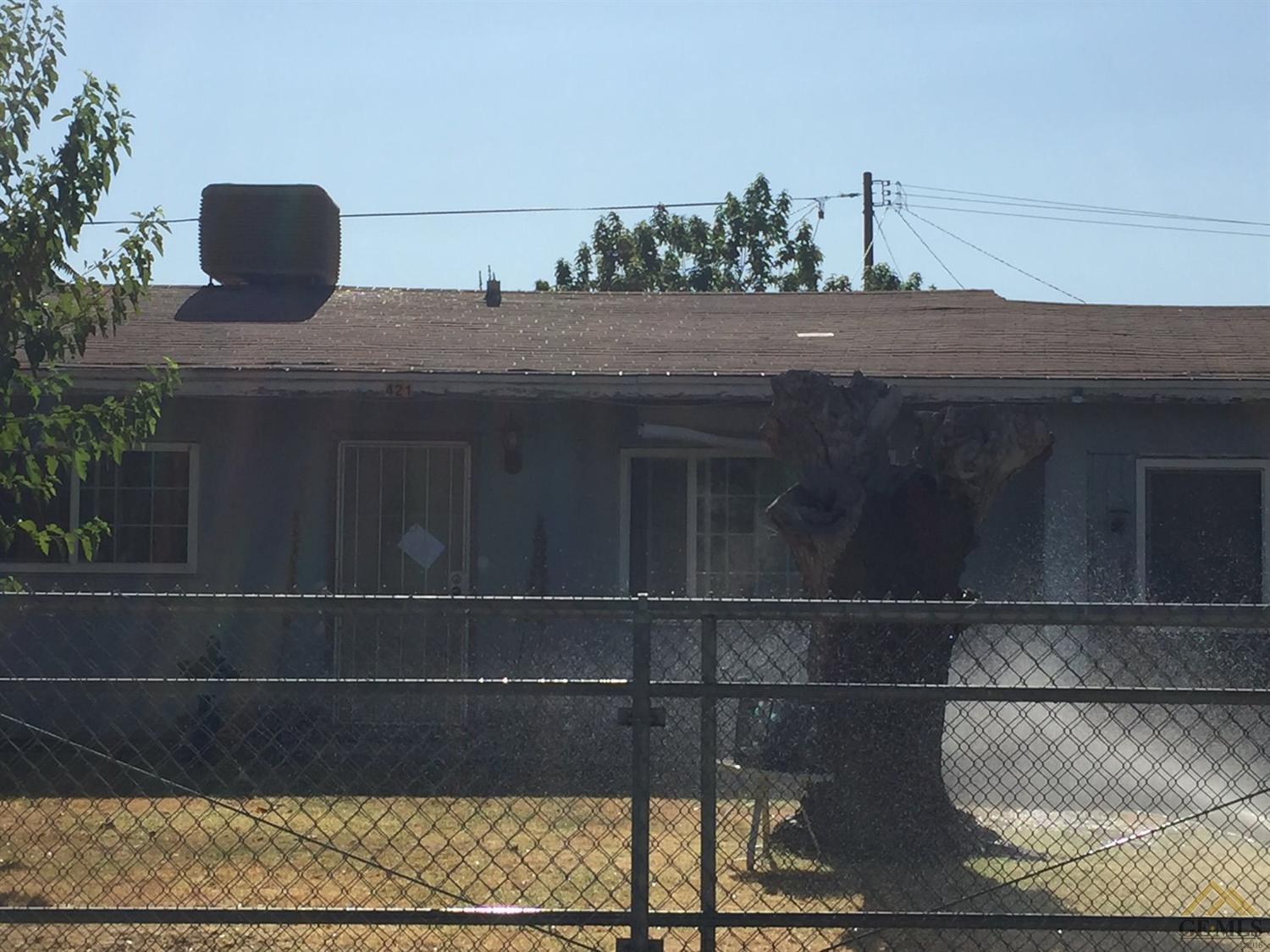 421 Easter St, Bakersfield, CA 93307 photo 6