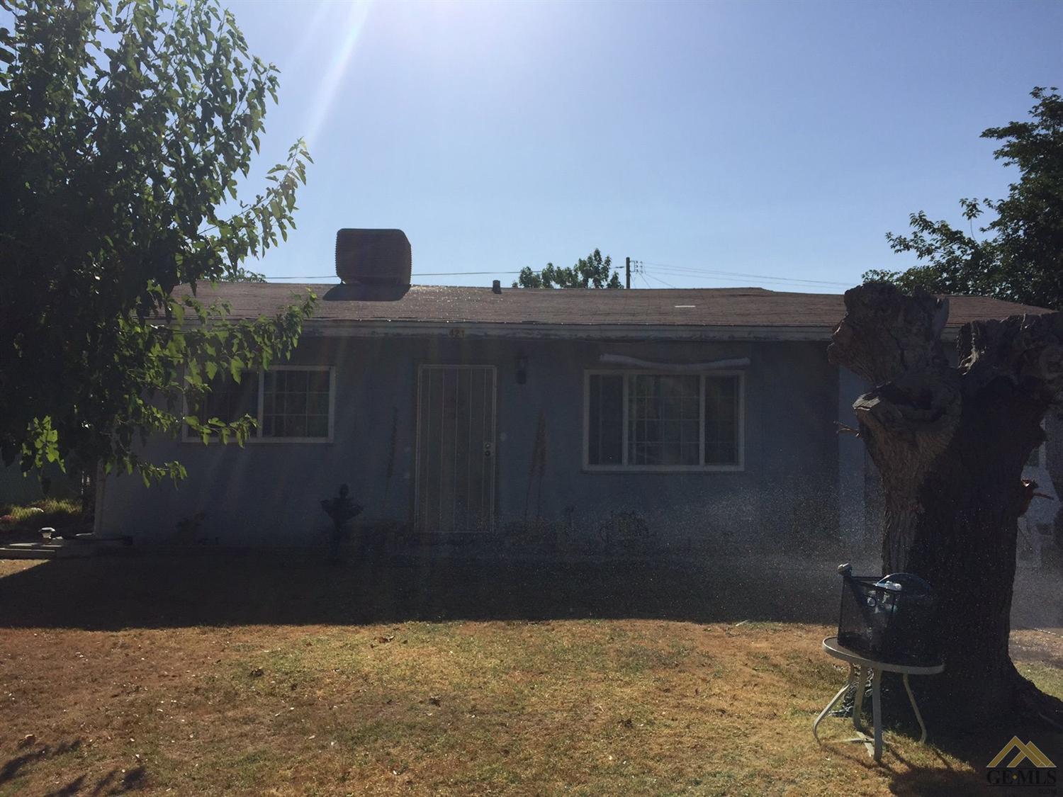 421 Easter St, Bakersfield, CA 93307 photo 1