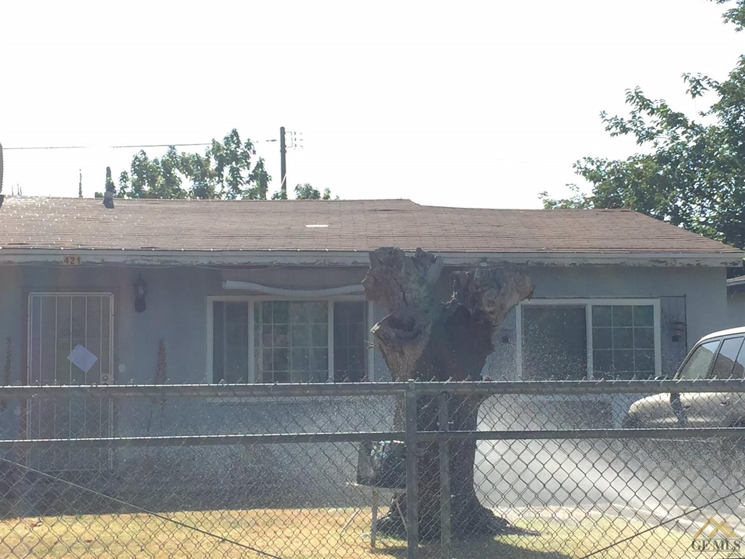 421 Easter St, Bakersfield, CA 93307 photo 2