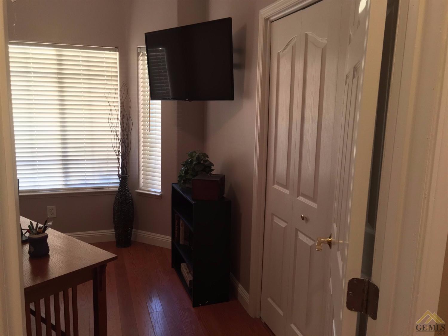9405 Spokane Ave, Bakersfield, CA 93312 photo 11