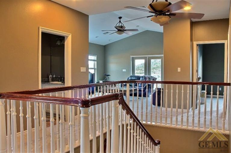 21050 Mount Pl, Tehachapi, CA 93561 photo 9