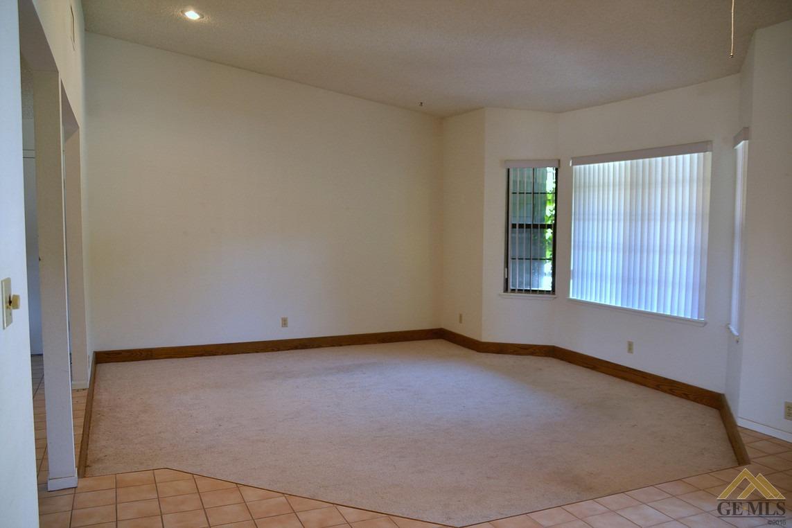 24131 Deertrail Dr, Tehachapi, CA 93561 photo 8