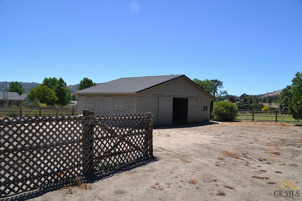 24131 Deertrail Dr, Tehachapi, CA 93561 photo 25