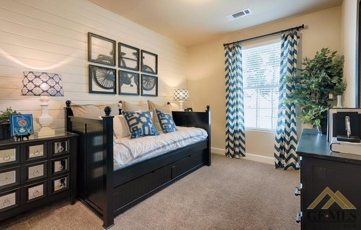 9423 Wellfleet Dr, Bakersfield, CA 93313 photo 8