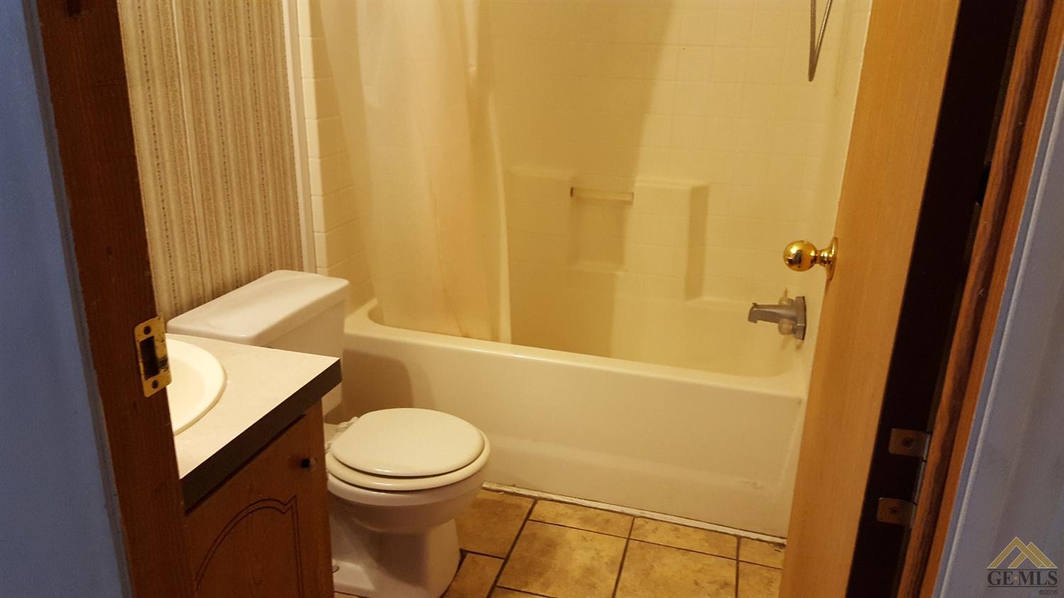 6601 Eucalyptus #331, Bakersfield, CA 93306 photo 4