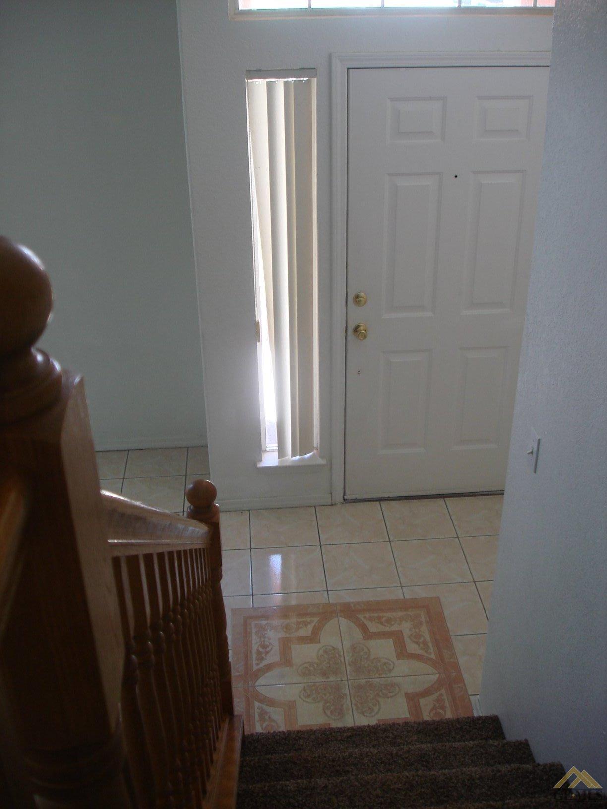 2009 5th Dr, Delano, CA 93215 photo 13