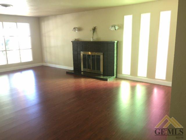 310 S 8th St, Taft, CA 93268 photo 3