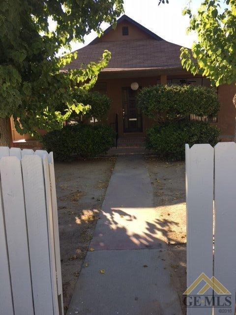 310 S 8th St, Taft, CA 93268 photo 2
