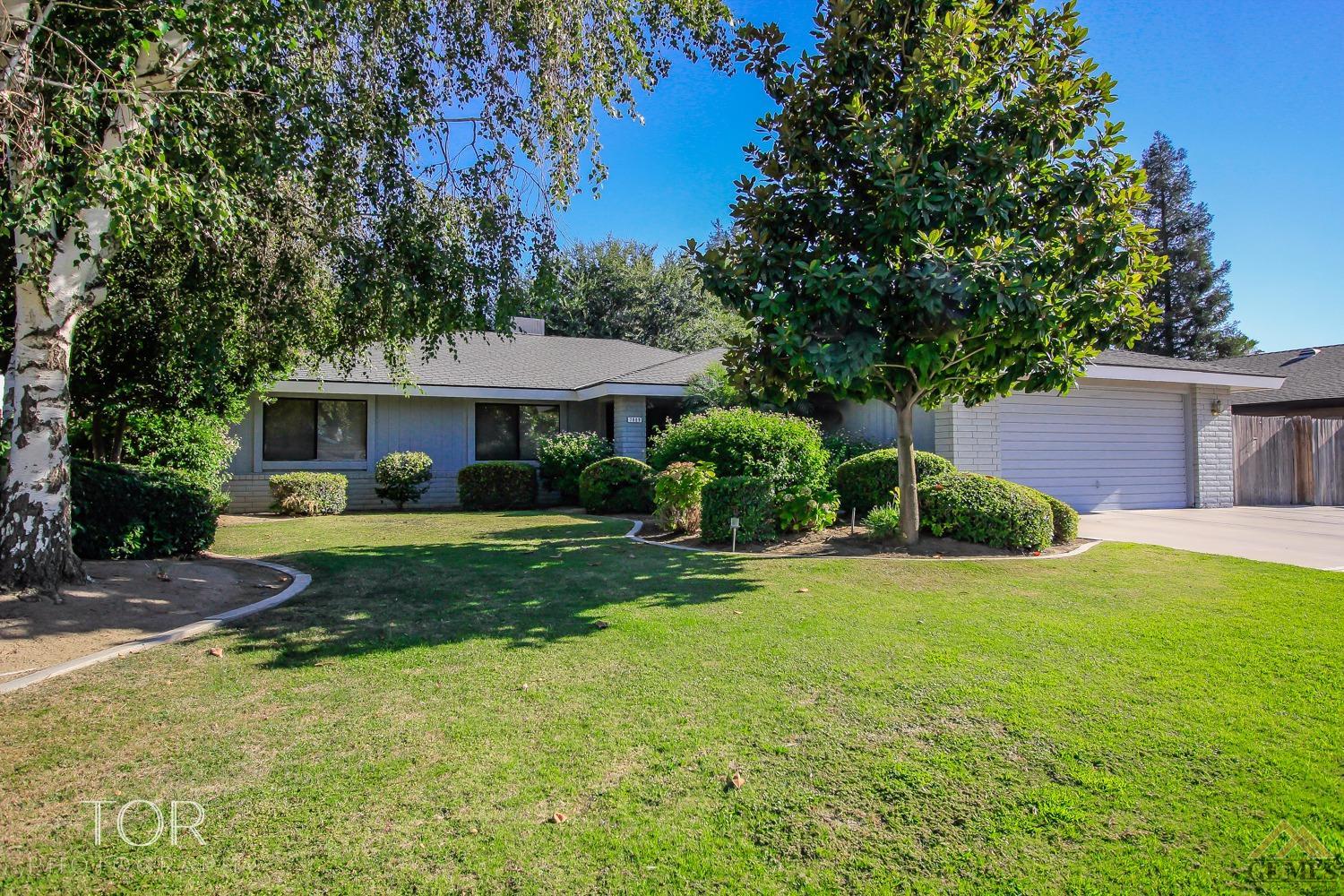 7809 Weldon, Bakersfield, CA 93308 photo 2