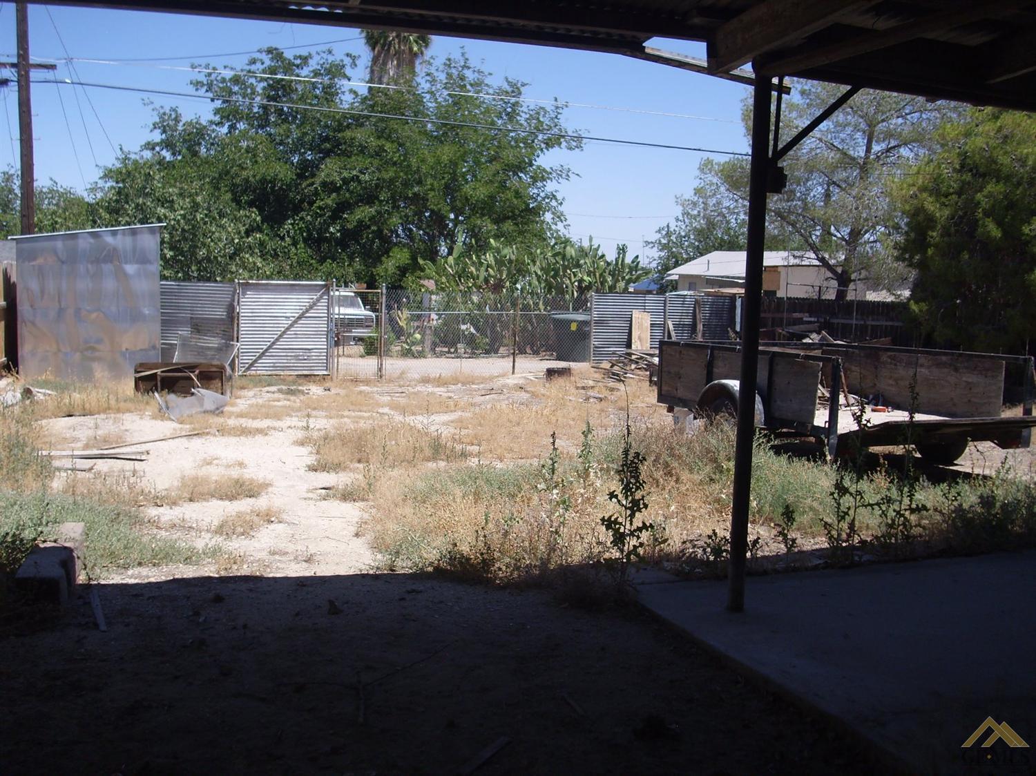 208 Pierce St, Taft, CA 93268 photo 18
