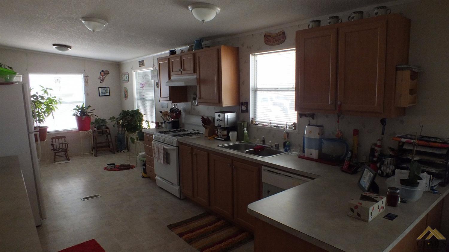 28182 Mcclaren Ave, Taft, CA 93268 photo 7