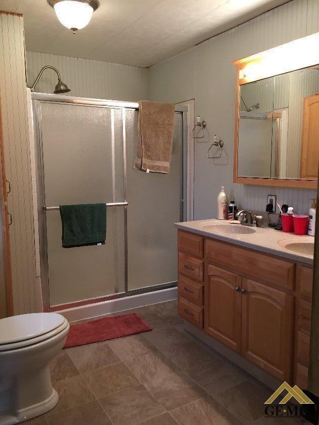 27591 Maple St, Taft, CA 93268 photo 6