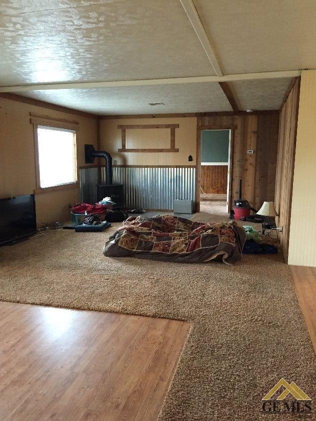 27591 Maple St, Taft, CA 93268 photo 2